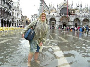 plaza de San Marcos, en Venecia, en el Aqua Alta (inundacion )