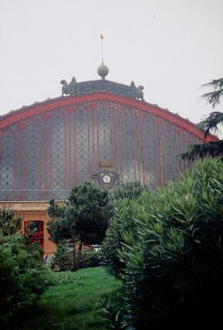 fotografía de la fachada de la estación de ATocha Renfe