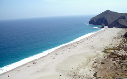 fotografía de la playa de los muertos, almeria, foto